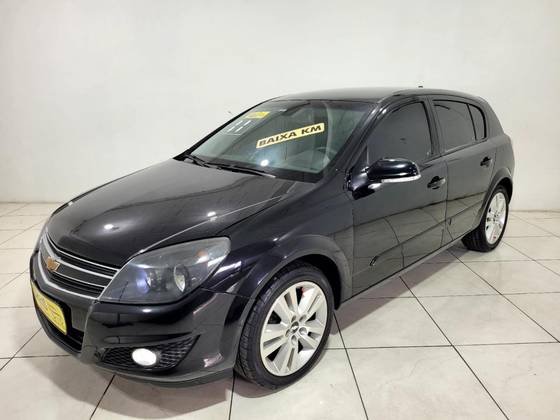 CHEVROLET VECTRA 2.0 MPFI GT HATCH 8V FLEX 4P MANUAL CHEVROLET VECTRA 2.0 MPFI GT HATCH 8V FLEX 4P MANUAL